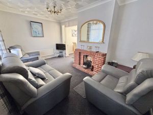Lounge- click for photo gallery